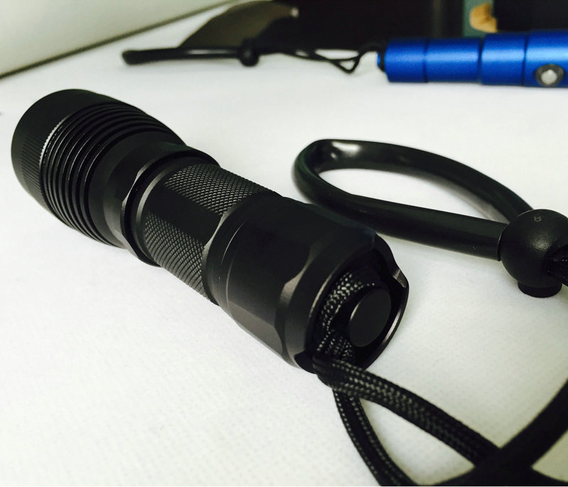 Best selling hot chinese products ip68 diving flashlight 6000K-6500K