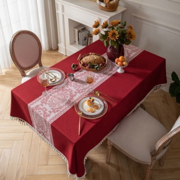 Europe's Latest Design: Red Patterned Non-Woven Tablecloth