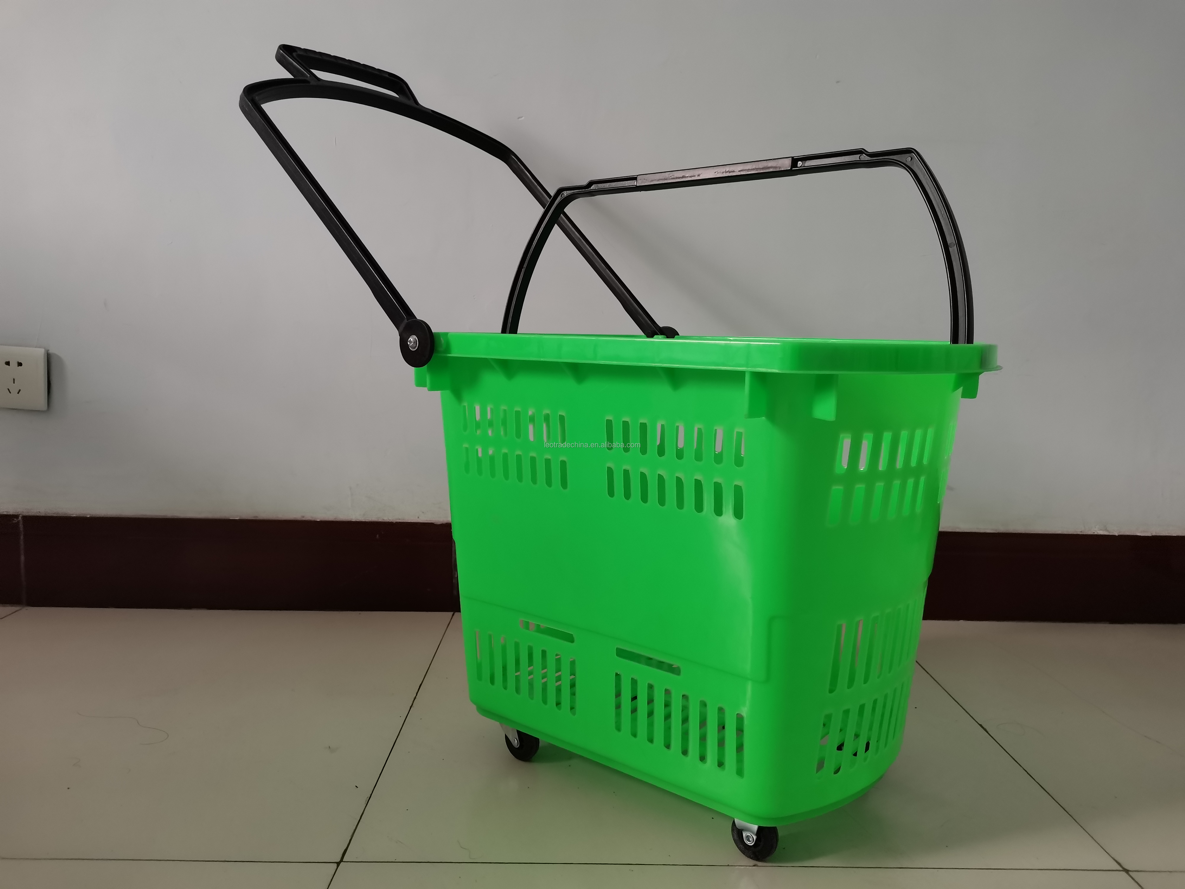 Best price plastic shopping basket shopping cart for shopping mall and super market