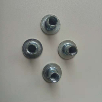 Propeller locking  tee nut