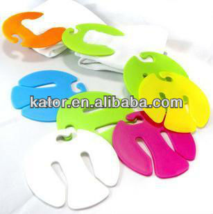 Plastic sock clip for laundry / plastic retaining clips