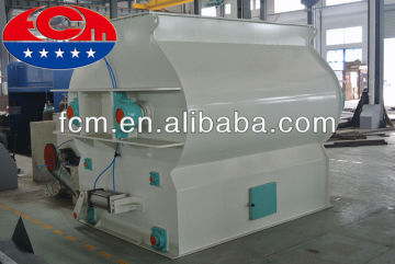 Poultry feed mixing machine