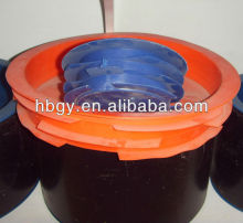 end caps inserted into the pipes at both ends