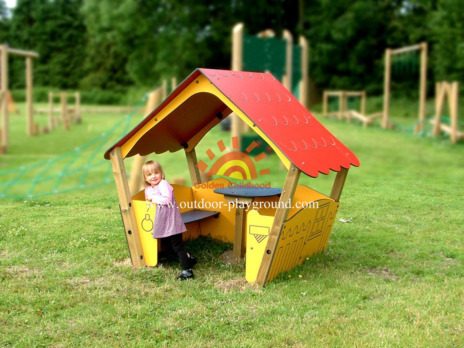 Playground Equipment Plastic Playhouse