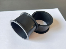 Engine water pipe connector