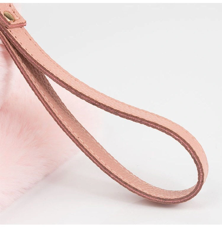 Fashion Warm and Lovely Simple Plush Rabbit Fur Bag Triangle Handbag