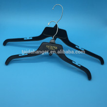 black plastic hanger 484 clothes hanger