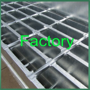 Galvanized serrated Bar Grating