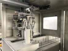 External valve bag automatic bagging machine