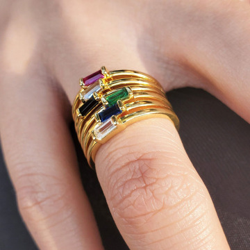 Customizable Baguette Birthstone Ring: A Personalized Gift for Mom or Loved Ones