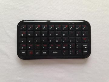 Blue-tooth wireless keyboard for phone