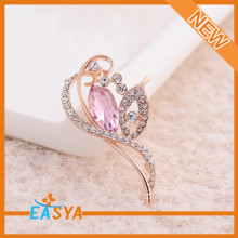 Wholesale Unisex Imitation Diamond Flower Shaped Metal Brooch Corsage