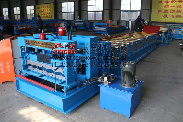 Glazed step tile cold roll forming machine