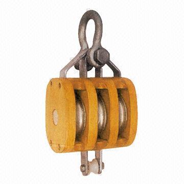 Regular Wood Block, Triple Sheave, Shackle Style