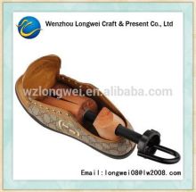 adjustable beech wood shoe tree