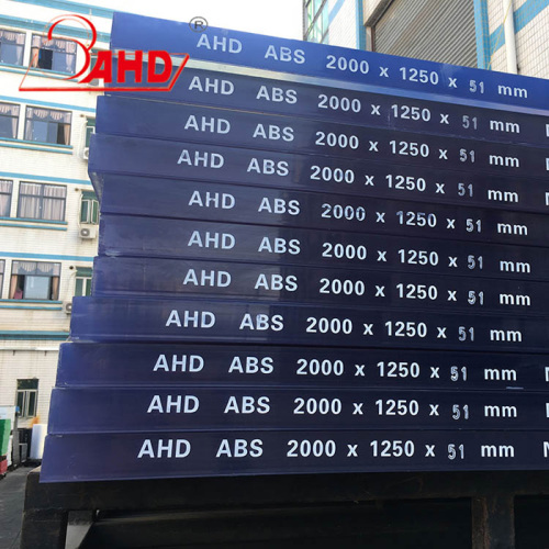 Acrylonitrile-Butadiene- แผ่นพลาสติก ABS สไตรีนสำหรับการขึ้นเครื่องดูดฝุ่น