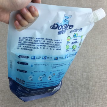 Túi giặt nước dạng đứng 2kg có vòi phun