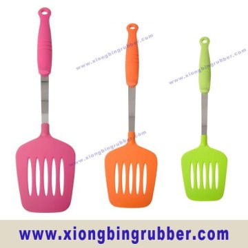 Heatproof silicone turner with grip