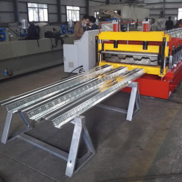 Roof construction floor deck roll forming machine