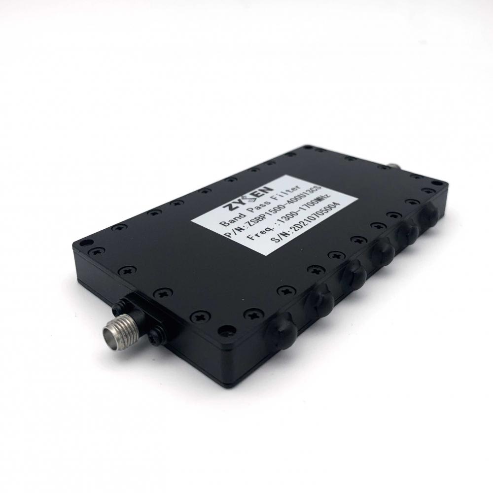 1300 MHz tot 1700 MHZ Band Pass RF-filter