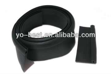 Trailer door seal