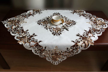 Polyester Hand Made Embroidery White Table Cloth