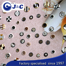 assemble shell buttons,nature colour shell buttons