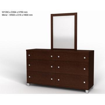 WOO - 80017 Dresser