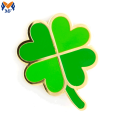 Custom Hard Enamel Empat Daun Clover Pin