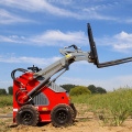 Le chargeur de skid Steer peut être équipé de pièces jointes