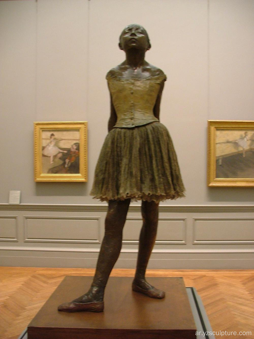الفتاة البرونزية راقصة تمثال للبيع