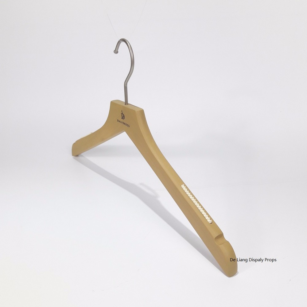 DL644 female male kids tailor natural wood lotus wooden hanger for dress clothing rack with round metal hook shirt hanger