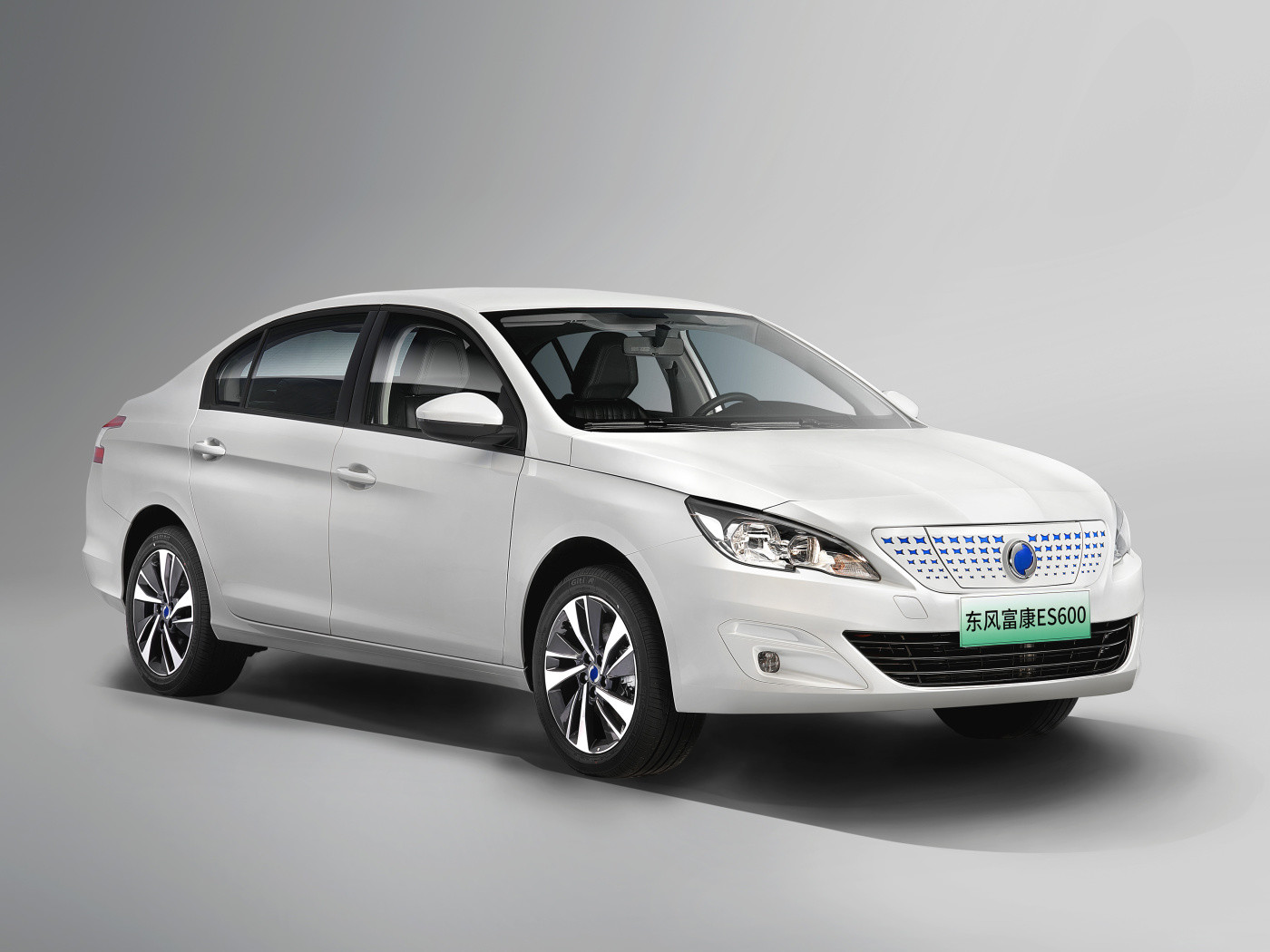 In stock New Energy Dongfeng Fukang ES600 Smooth Edition Adult Vehicle New Electric Vehicles New Energy Pure Electric Cars
