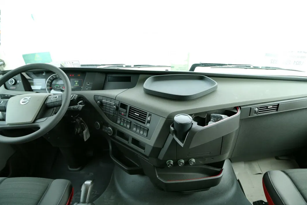 Used Volvo FM 500 Van Tow Trucks 6X2r 10 Wheels Tractor Trailer Head Truck for Sale