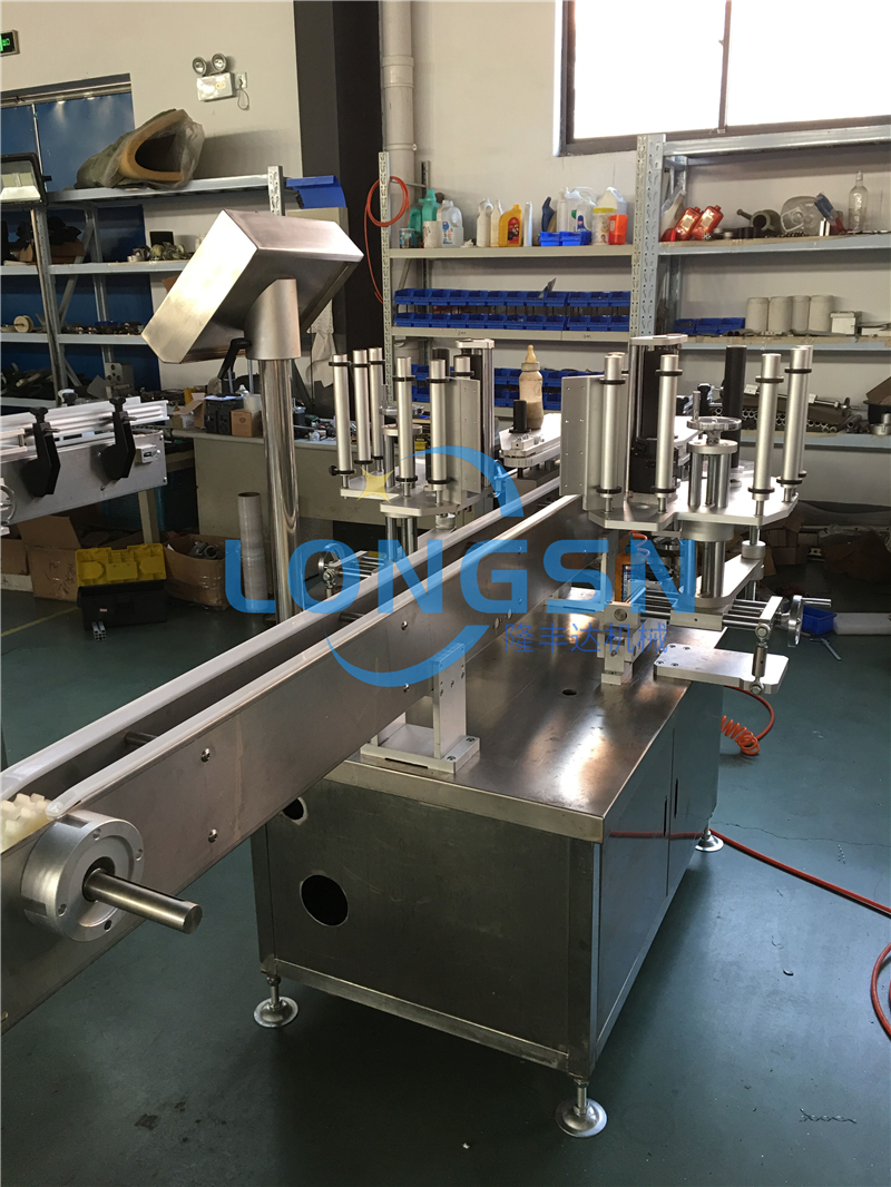 Cheap price automatic beverage juice water pet bottle labeling machine