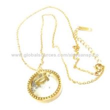 Fashionable Circle Pendant Necklace