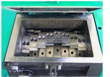 Staggered blades for plastic granulators