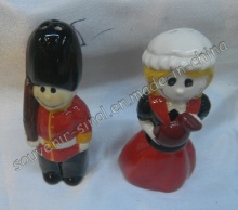 Ceramic Salt & Peper Souvenir Craft