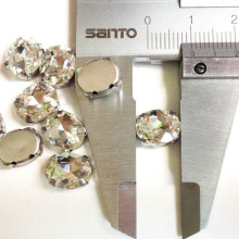 Oval-Shaped Sew-On Jewel With Setting