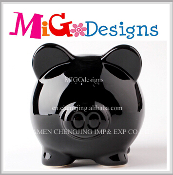 Customized Design Lustrous Pig Shaped Black Ceramic Money Saving Box