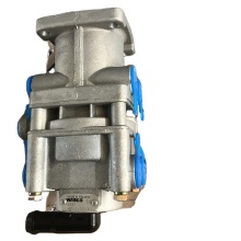 Air Brake Foot Valve Replacement Parts for Various Truck Brands including MAN, IVECO, OMER, MERCEDES-BENZ, RENAULT, Steyr, and Sitrak