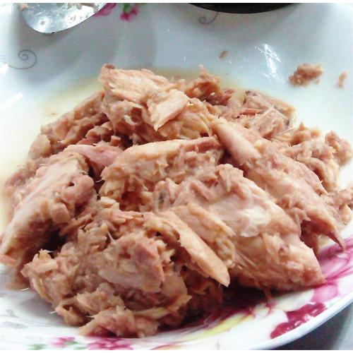 Ikan Tuna Daging Putih Kalengan Dalam Minyak