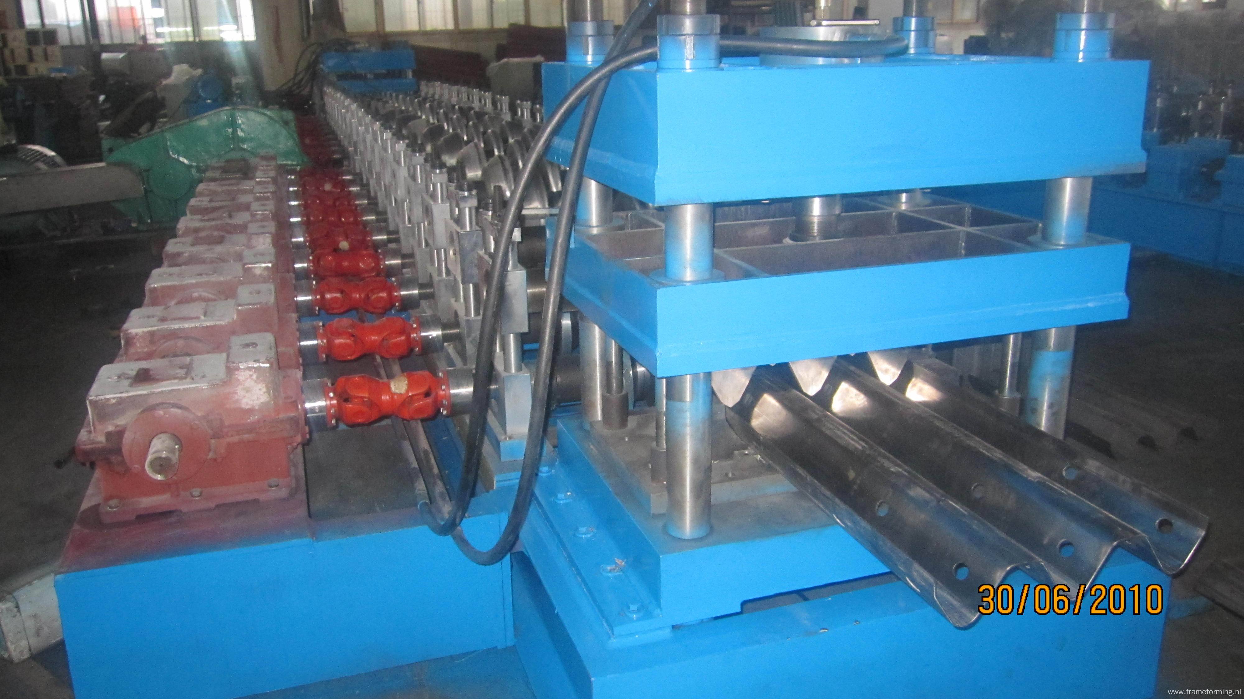 w guardrail profile roll forming machine
