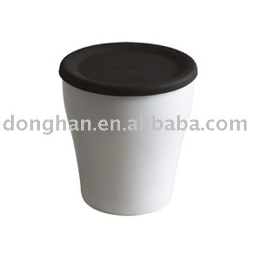 small double wall coffee mug with silicon lid