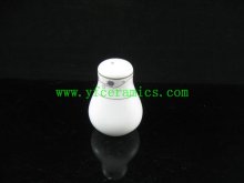 YF17007 ceramic salt shaker