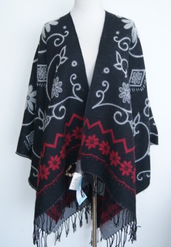 Ladies Fashionable Flower Jacquard Shawl with Tassel