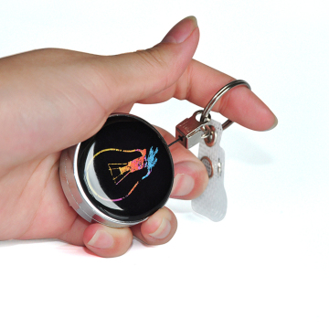 Round Retractable Clips Badge Holder
