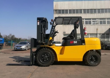 Mini 5 Ton Capacity Diesel Fork Lift Truck