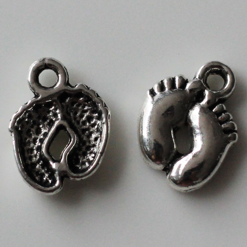 14mm Antique Gold Plated Cute Baby Feet Charms For DIY supplies Jewelry accessories