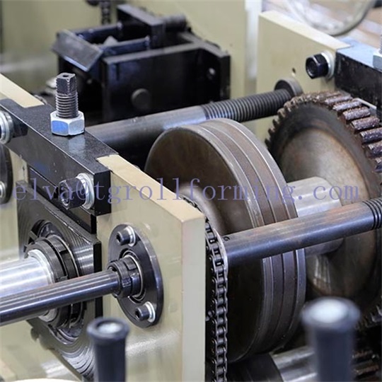 Bangunan Baja CZ Purling Roll Forming Machine